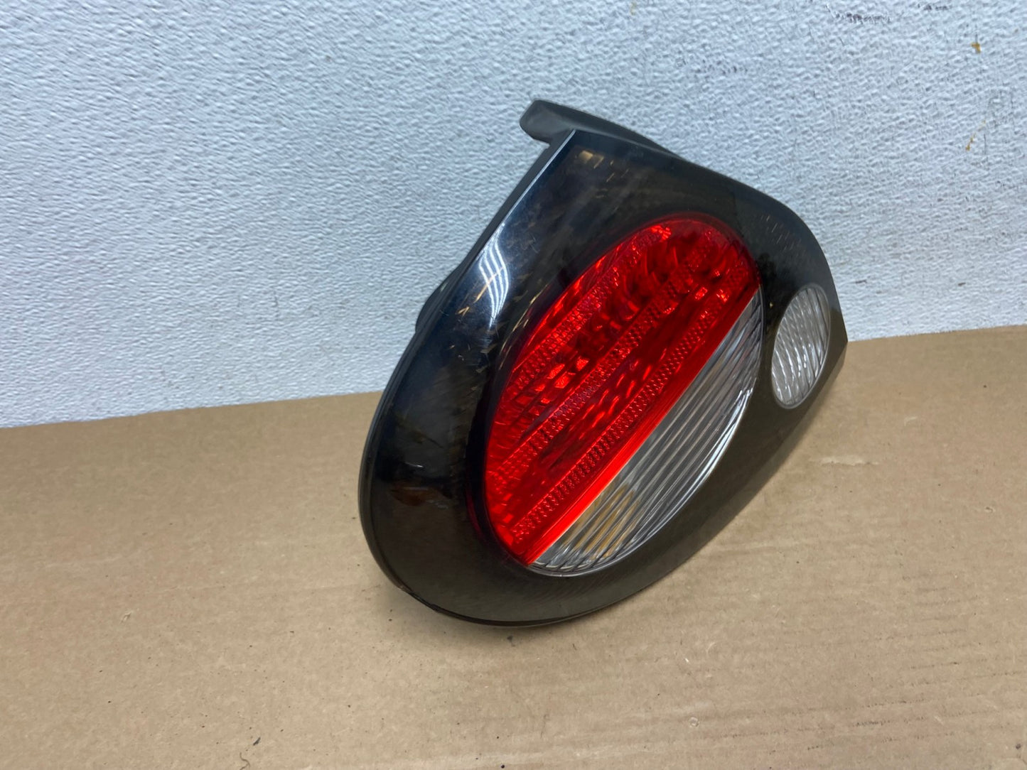 2000 to 2001 Nissan Maxima Left Driver Lh Side Tail Light AD3809 LK2
