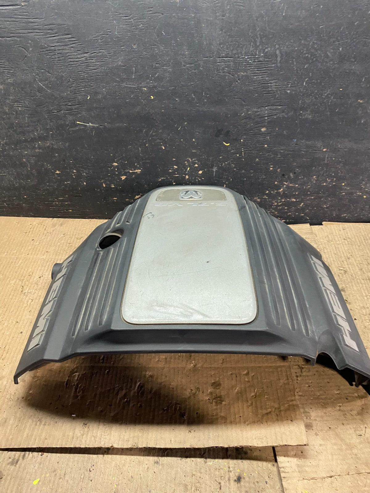 2005 to 2010 Dodge Charger Ram 5.7L Hemi Engine Cover Plastic Shield W6029 DG1