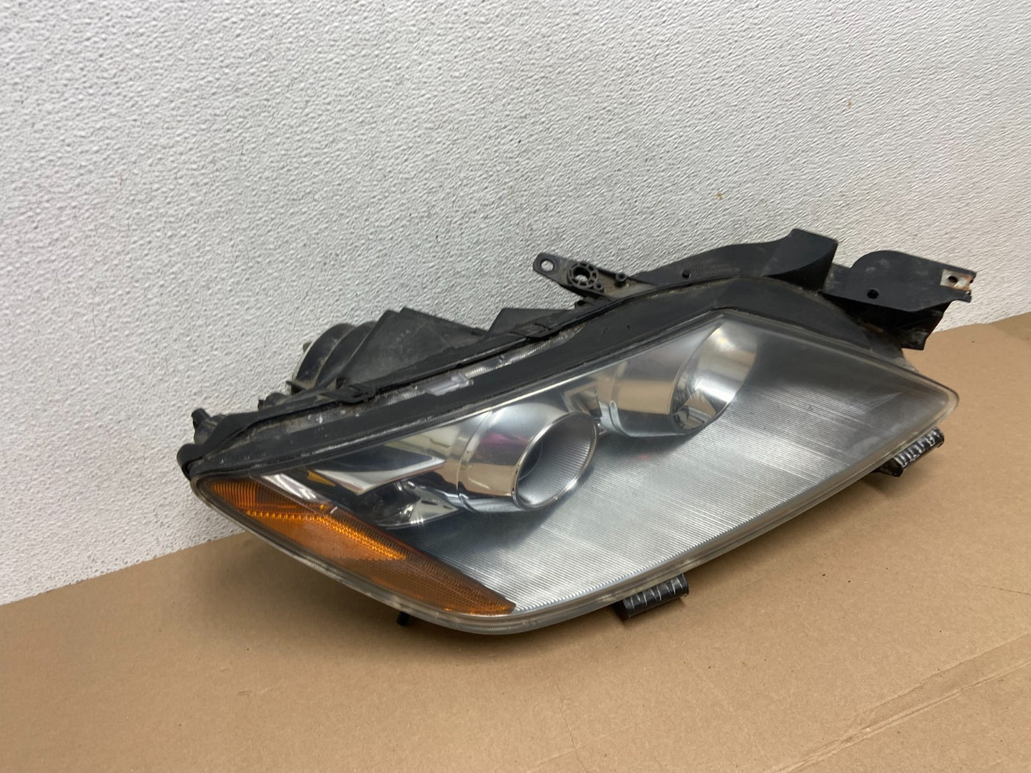 Xenon 2007 to 2009 Mazda CX-7 Right Passenger RH Side Headlight AF4318 DW2