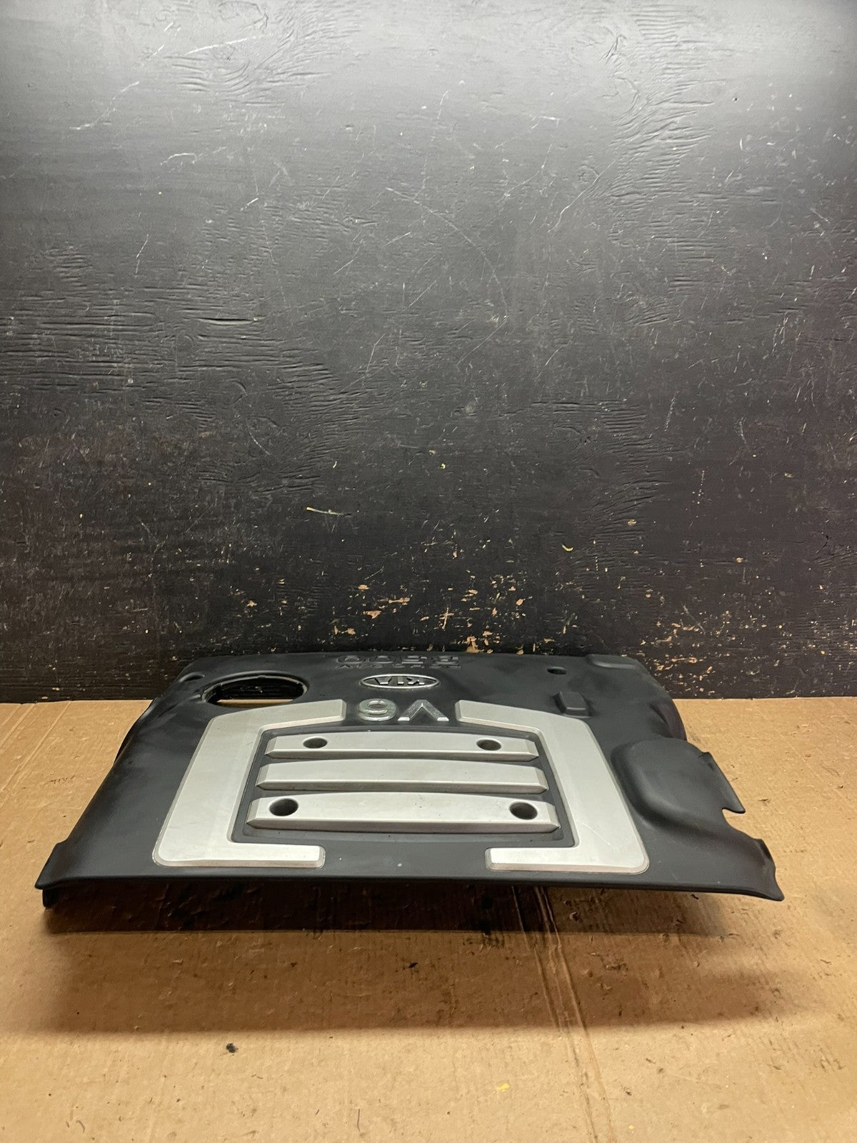 2003 to  2006 Kia Sorento 3.5L V6 Engine Motor Top Lid Cap Cover OEM z6036 DG4