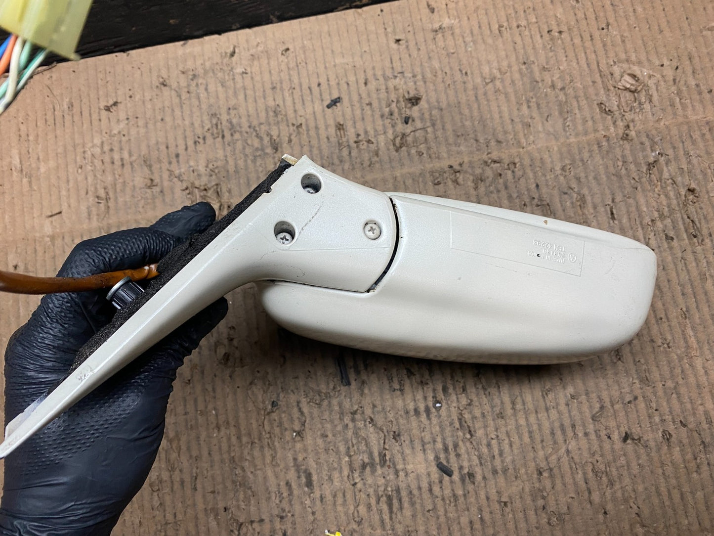 2000 to 2004 Subaru Legacy Right Passenger RH Door Mirror Oem T9646 DG3
