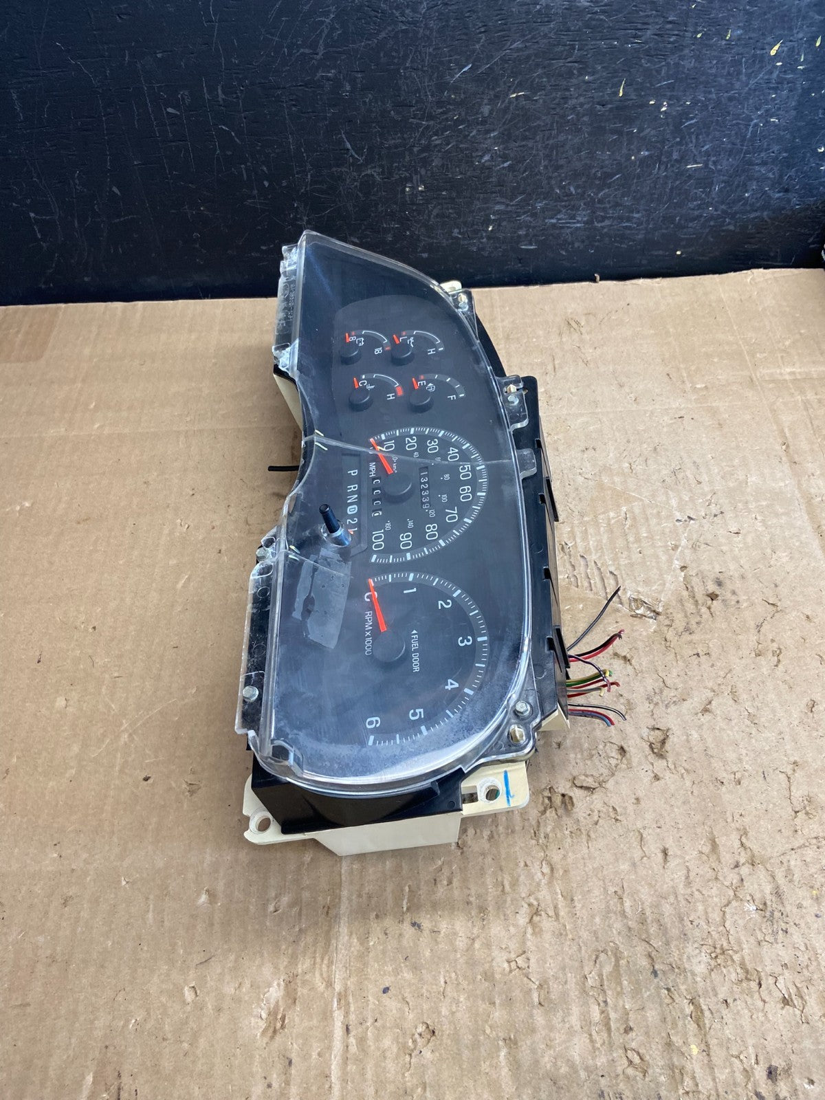1997 - 1998 Ford F150 F-150 Speedometer Cluster Gauge ae2036 DG2