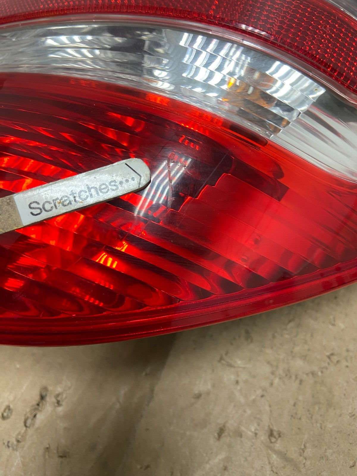 2005-2007 Mercedes-Benz C230 C240 W203 C-Class Left Driver Tail Light AC5980 DW3