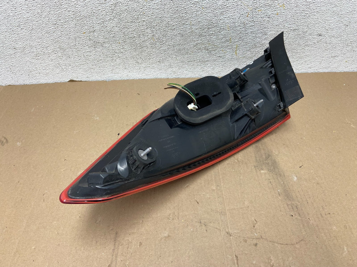 2010 to 2013 Mercedes w207 E-Class E350 Coupe Left Driver Tail Light ah0703 DG4