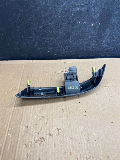 2004 to 2010 Toyota Sienna Right Side Radio Switches Bezel Trim ad2319 DG3