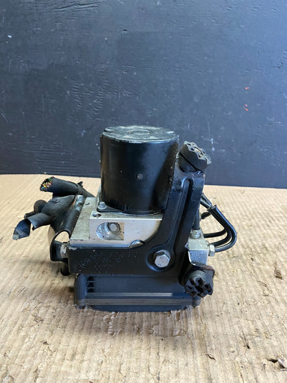 2008 to 2010 BMW 5-Series ABS Anti-Lock Brake Pump 3451 6784159-01 OEM D2954 DG12