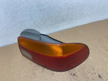 1998 to 2002 Chevrolet Prizm Right Passenger Rh Side Tail Light AG2322 DW1
