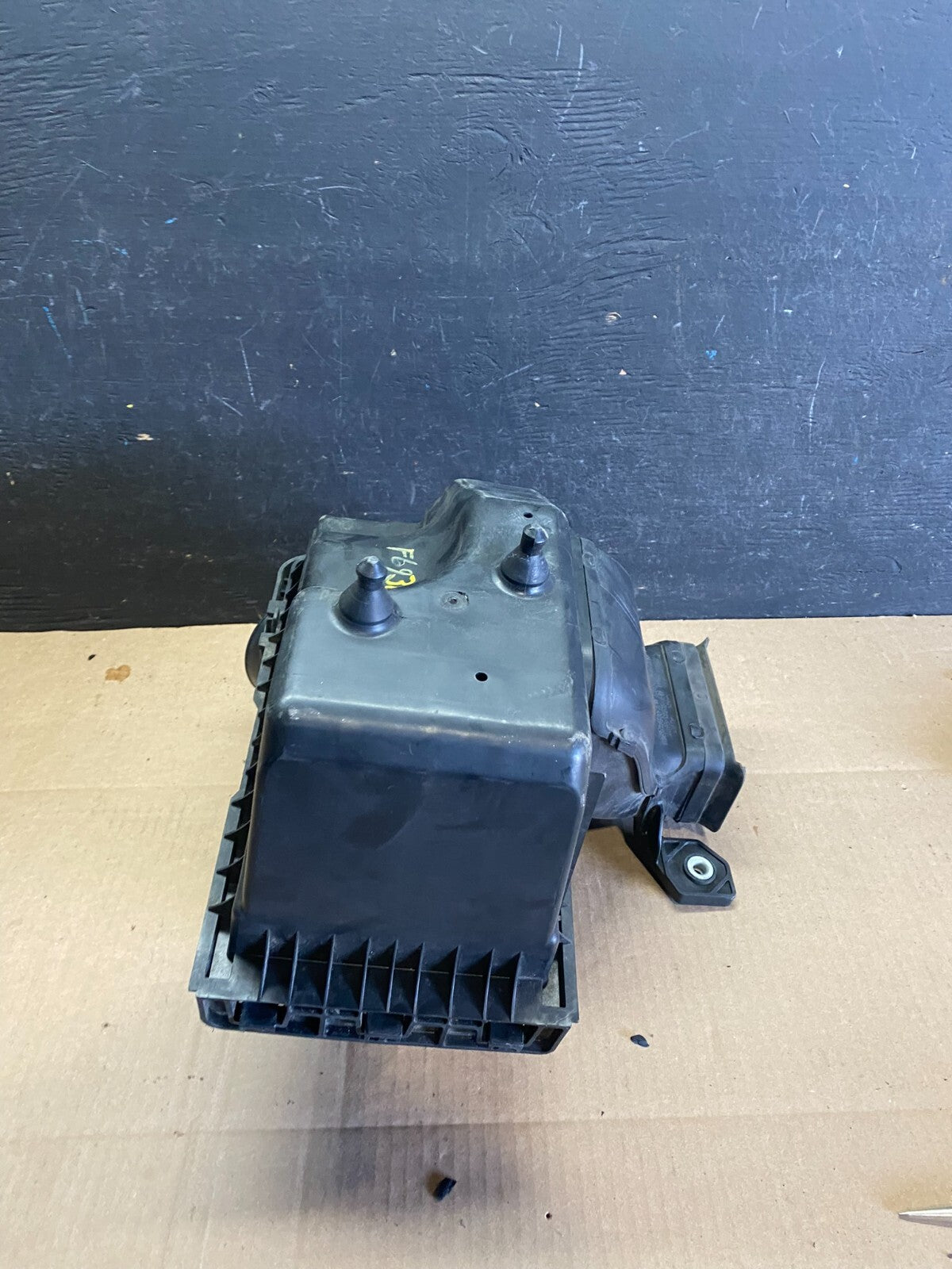 2007 to 2010 Lincoln MKX 3.7L Air Cleaner Box Resonator OEM I3322 DG15