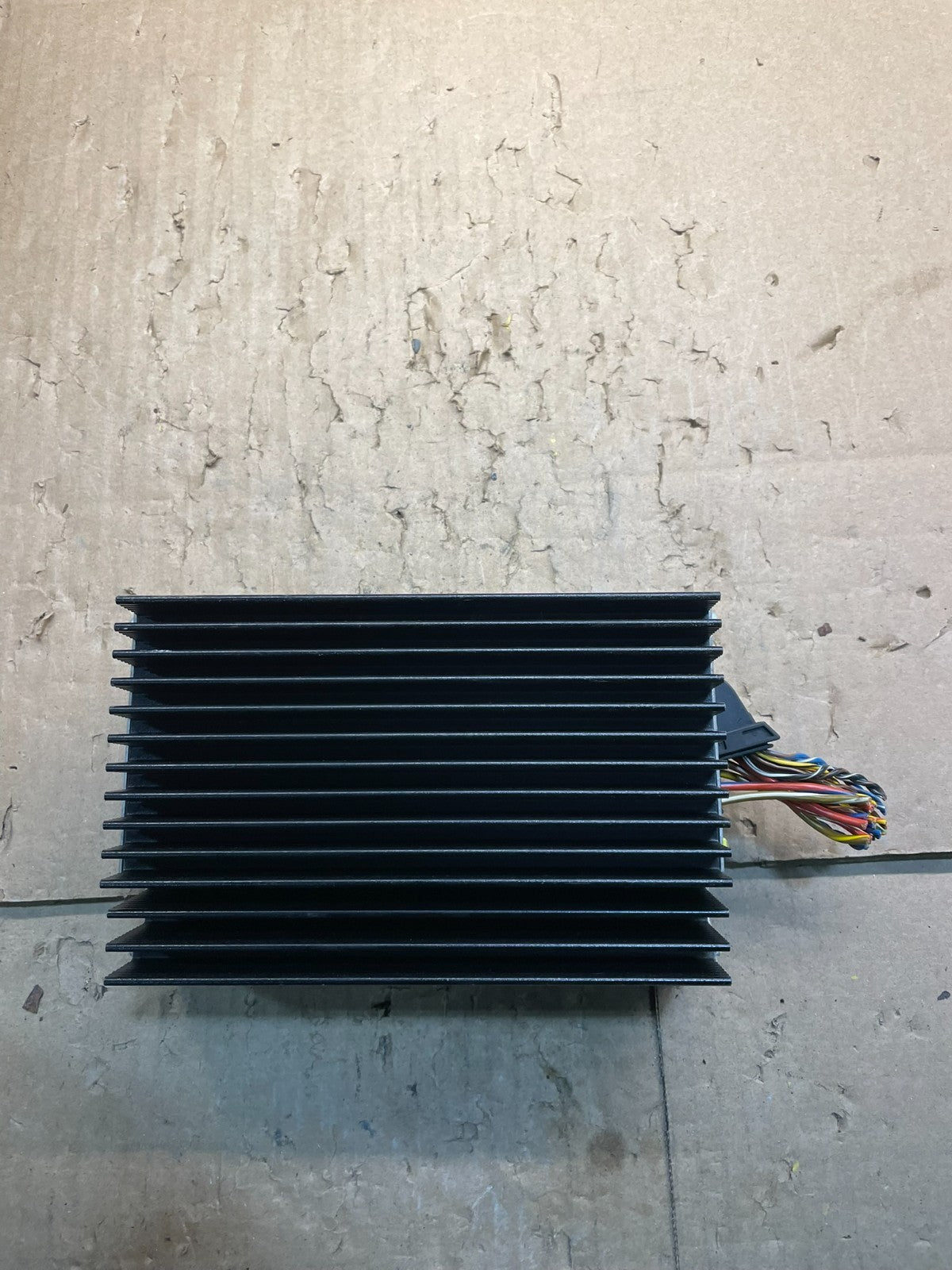 2007-2010 BMW X5 Top HiFi Lear Radio Audio Amplifier Amp OEM W1363 DG0