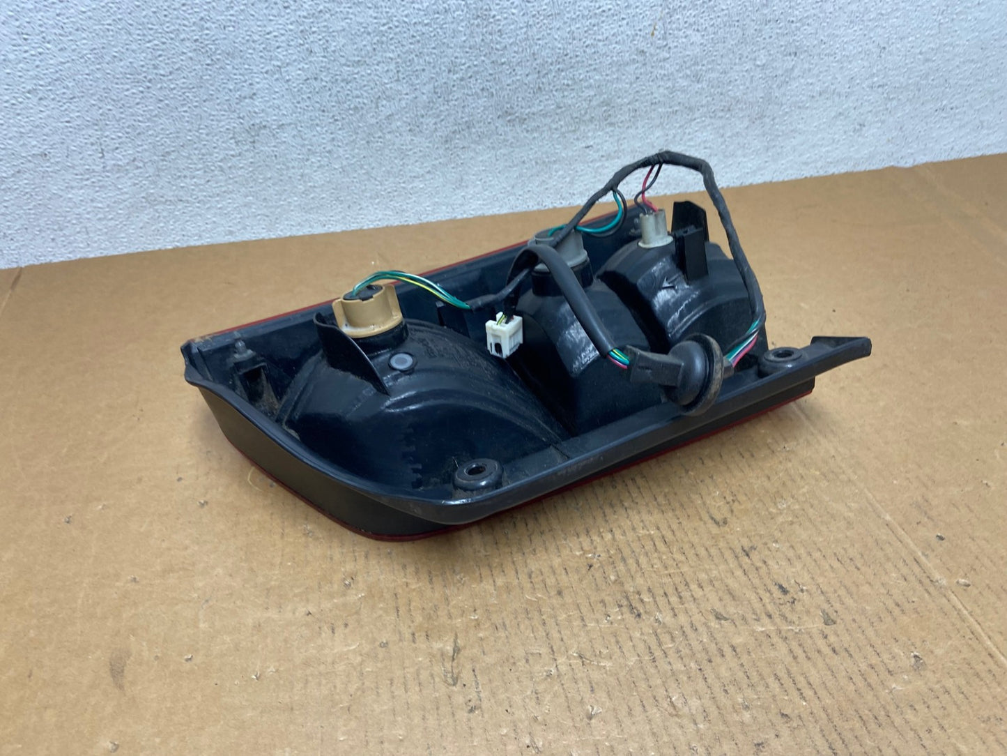 2005 to 2012 Nissan Pathfinder Tail light Left Driver Lh Side AE0518 LK5