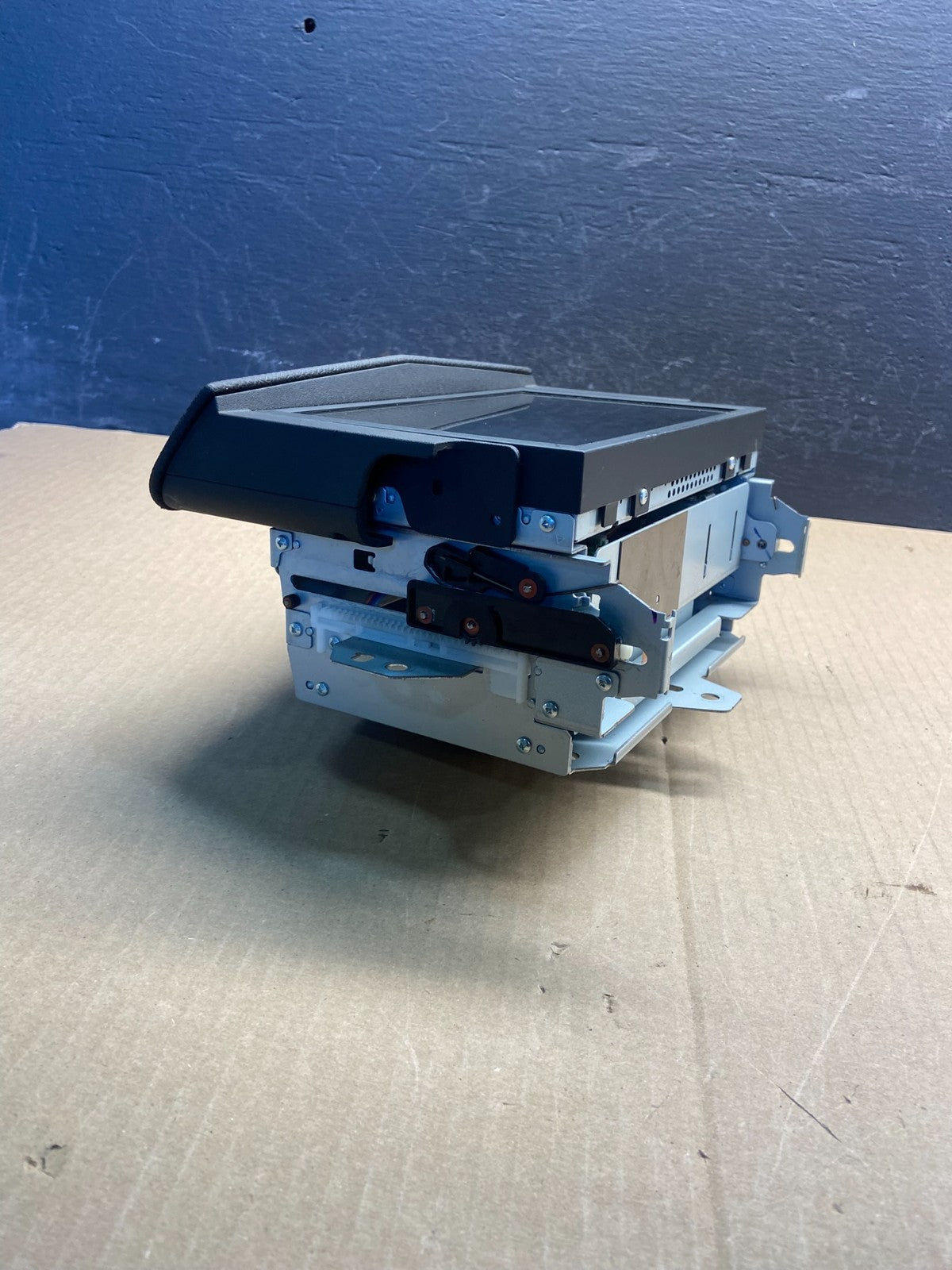 2008 to 2012 Cadillac SRX CTS Audio Radio Screen Display Player ac8983 DG4