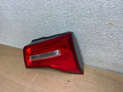2007 2008 2009 Acura Mdx Right Passenger Rh Side Inner Tail Light Oem Y5104 DW1