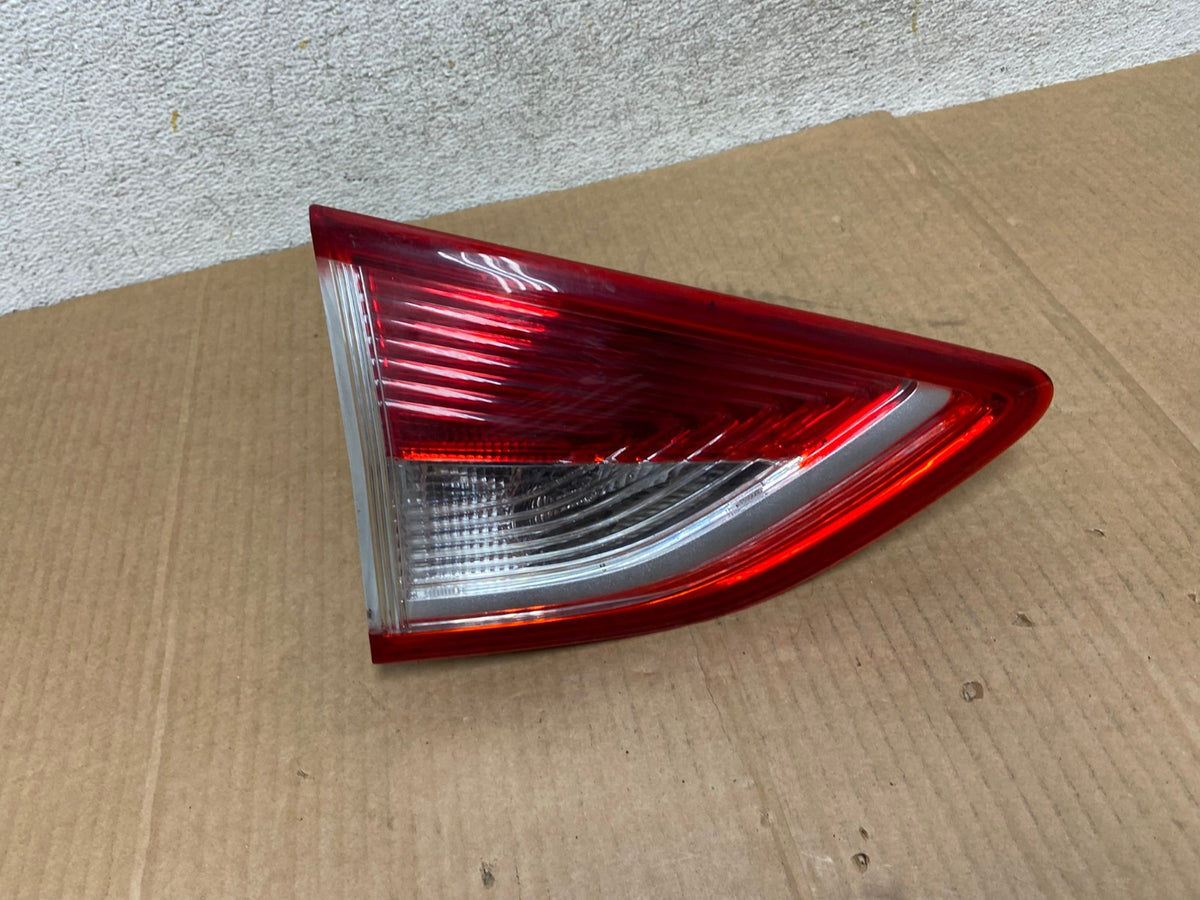2013 to 2016 Ford Escape Left Driver LH Side Inner Tail Light AI5728 LK0