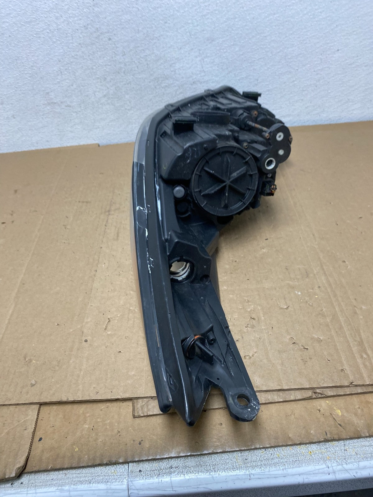 2011 2012 2013 Hyundai Elantra Right Passenger Headlight AC5679 DW6