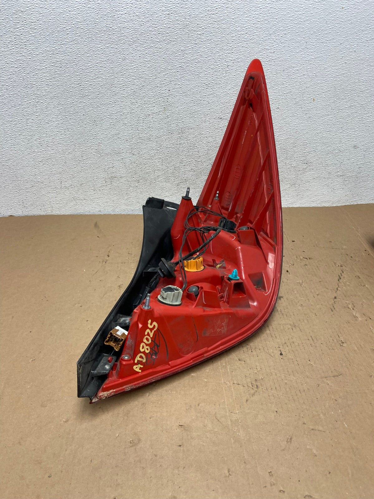 2007 - 2012 Nissan Versa Hatchback Left Driver Side Lh Tail Light AD8025 LK6
