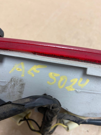 1995 to 2005 Chevrolet GMC Blazer S10 Right Passenger RH Tail Light AE5024 LK9