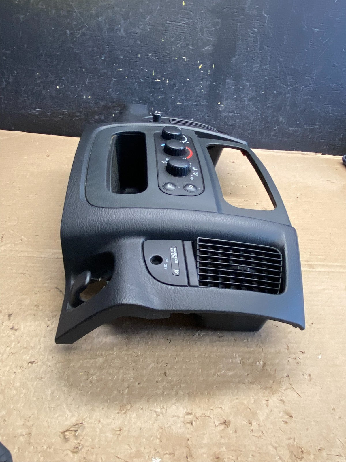 2002 to 2005 Dodge Ram Climate Control Hvac AC ah3972 DG2