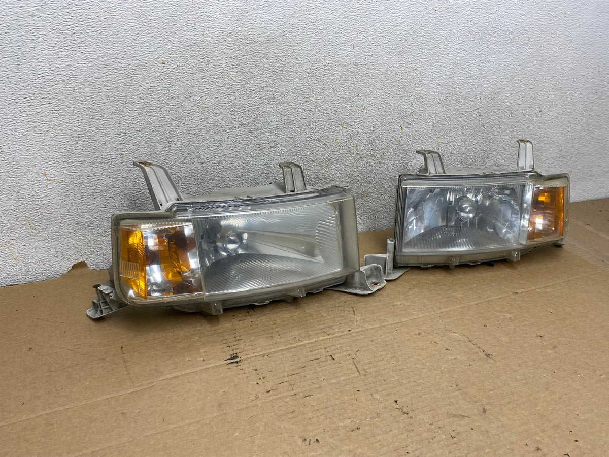 2004 2005 2006 Scion XB Left+Right Halogen Headlights AH7966 LK1