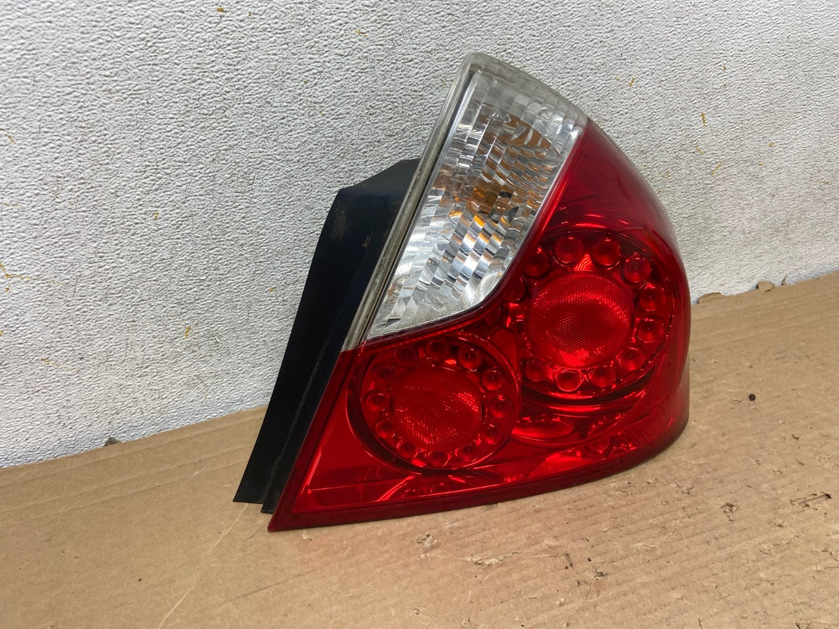 2006 2007 Infiniti M35 M35X M45 Right Passenger Side Tail Light AH8966 LK1