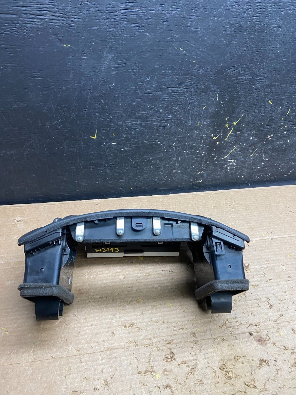 2008 - 2012 Infiniti G35 EX35 Radio Player Screen Panel Bezel W3193 DG3