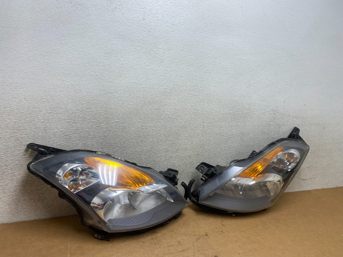 Sedan 2007 2008 2009 Nissan Altima Left+Right Set Headlights X3945 DW2
