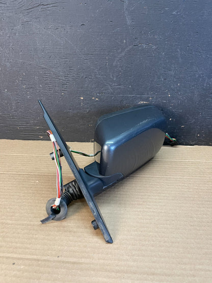 2001 to 2006 BMW 325i Left Driver Side View Door Mirror AE86071