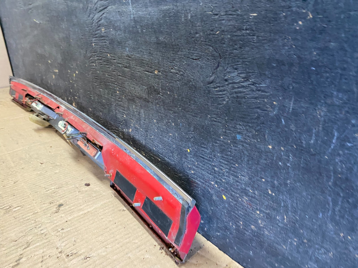 1986 to 1991 Jaguar Xjs Boot Lid Rear Plinth Section Fitting Panel U6475 PS6