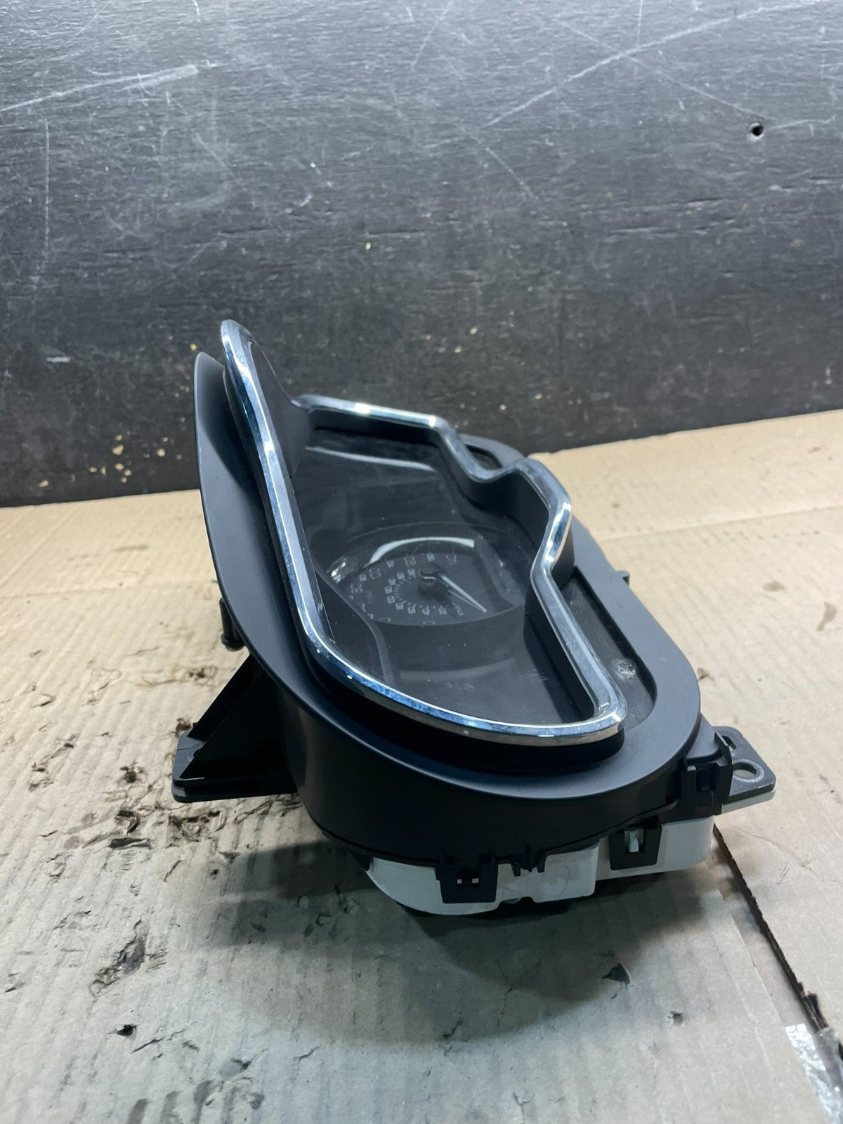2013 Lincoln MKT Speedometer Instrument Gauge Cluster x9972 DG3