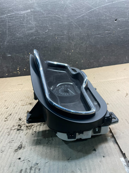 2013 Lincoln MKT Speedometer Instrument Gauge Cluster x9972 DG3