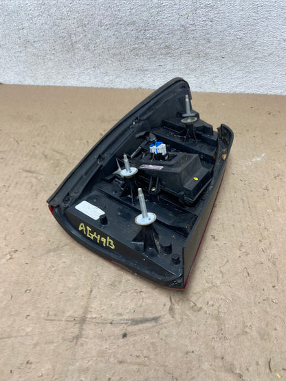 2000 to 2005 Cadillac Deville Right Passenger Rh Side Tail Light AG4913 LK6