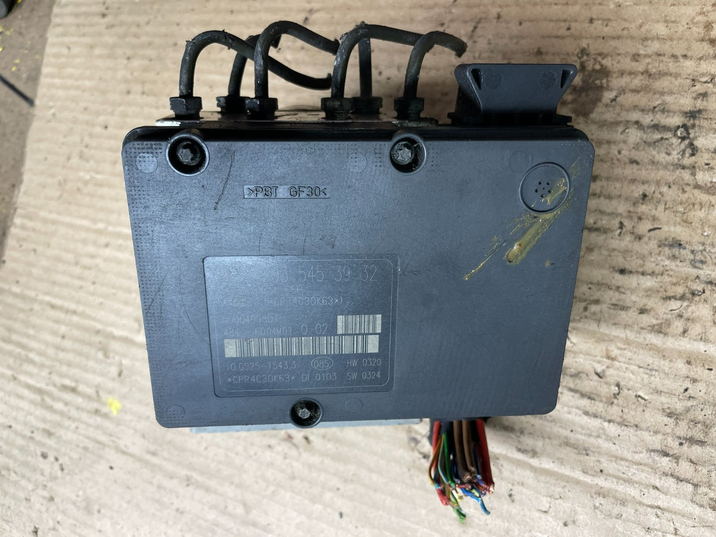 2007 to 2014 Mercedes C-Class ABS Anti Lock Brake Pump Module a2035453932 O85934