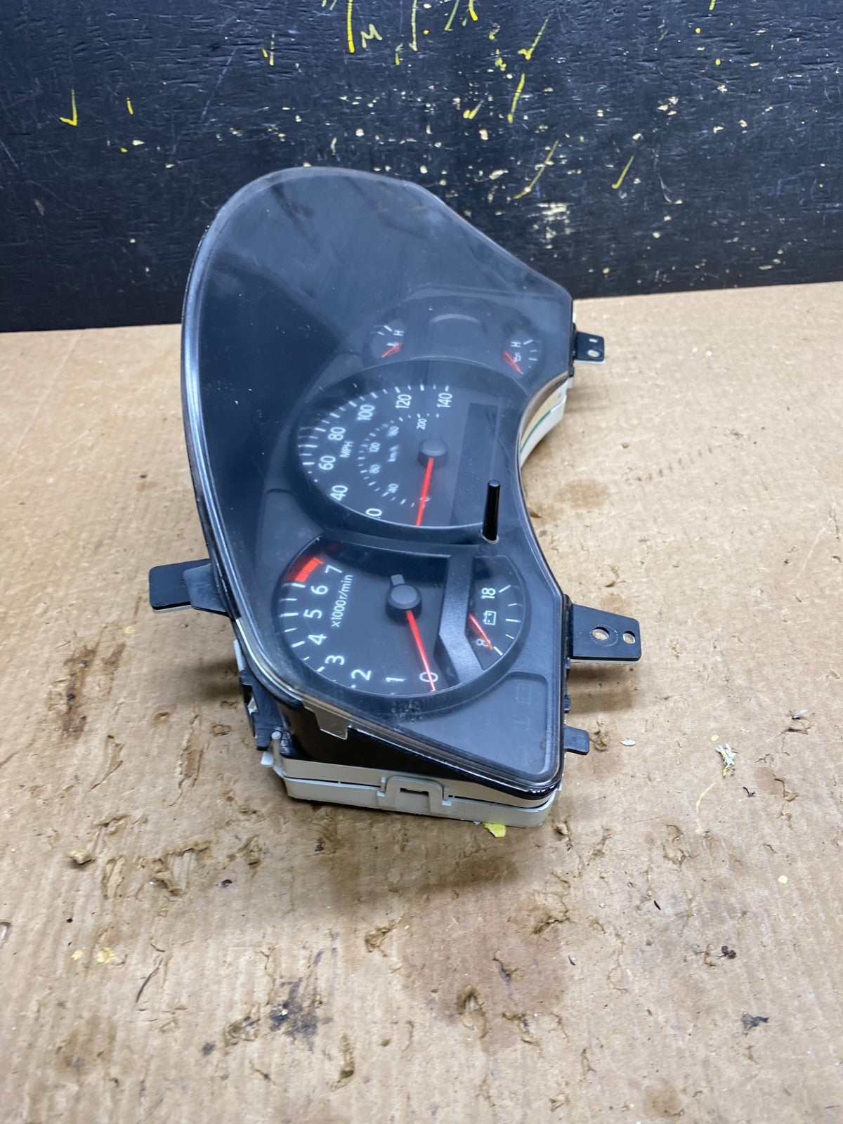 2007 Nissan Armada Speedometer Cluster Gauge Z7101 DG1