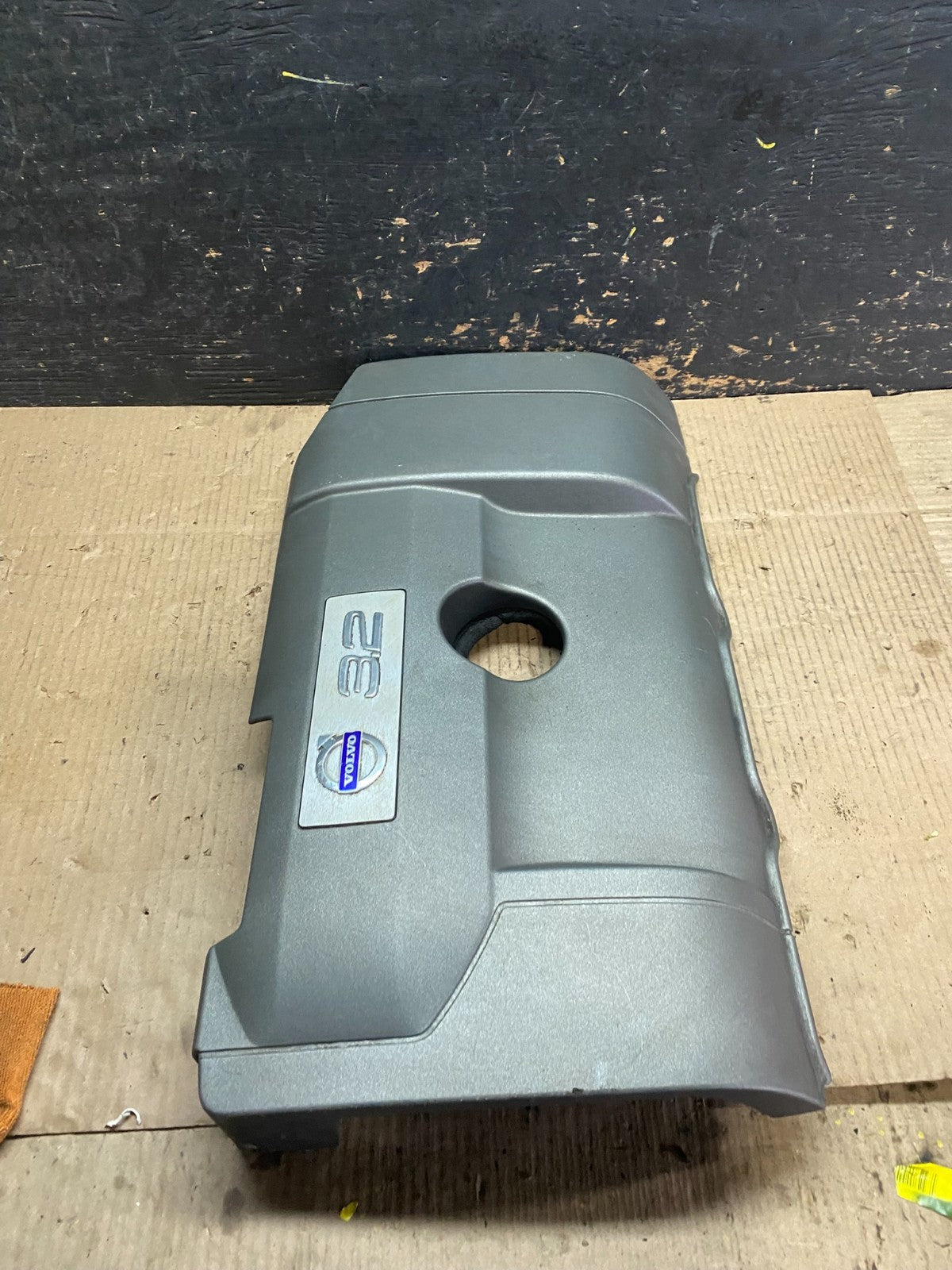 2007 to 2014 Volvo XC90 OEM 3.2L Upper Top Engine Motor Dust Cover Oem W5881 DG3