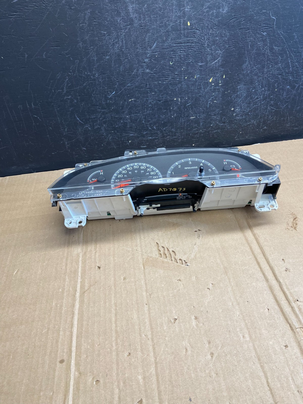 2000 2001 2002 Ford Expedition Speedometer Instrument Gauge Cluster Oe AD7073 DG4