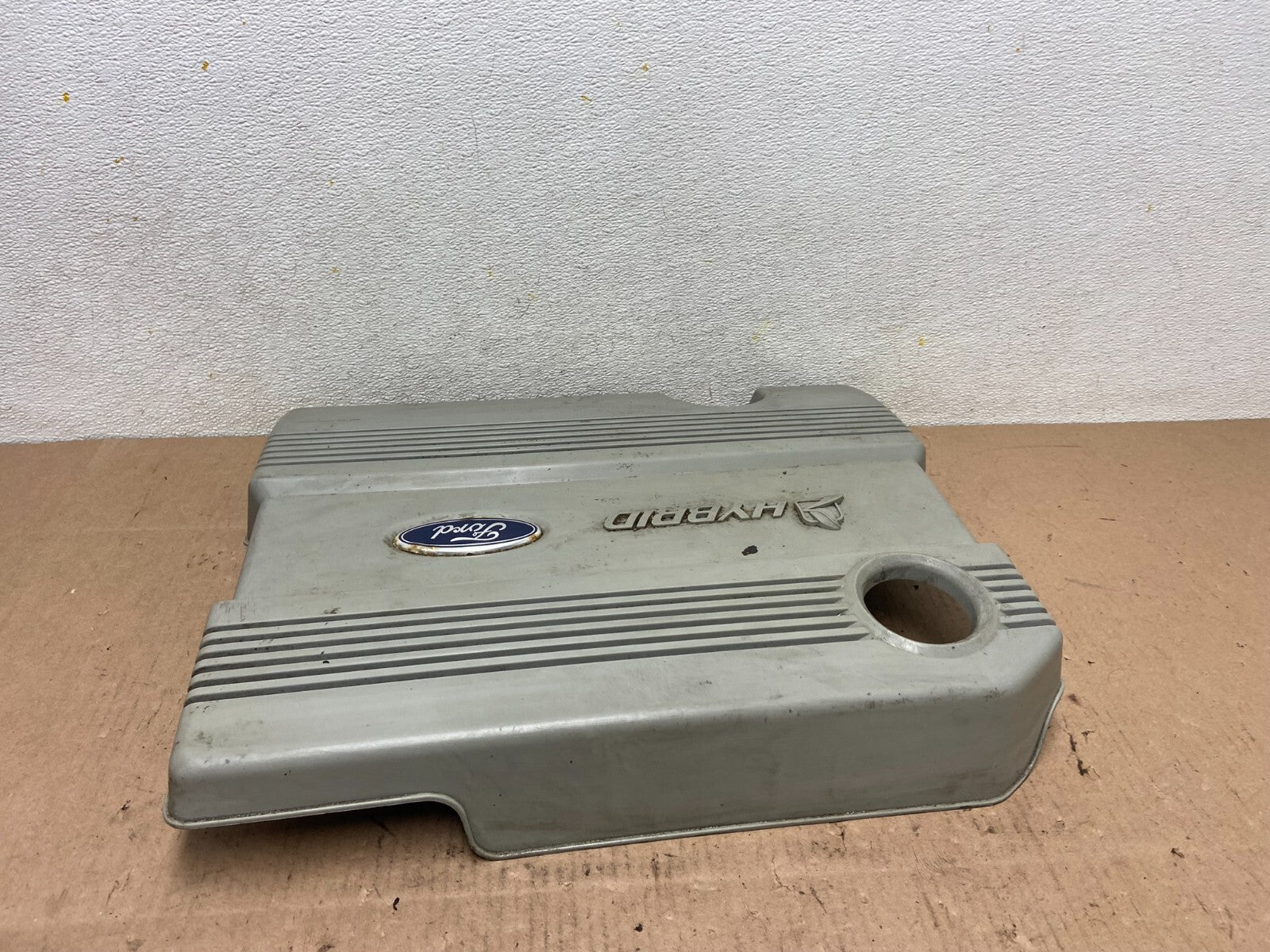 2006 to 2008 Ford Escape Hybrid Engine Motor Cover Oem E0875 DG11