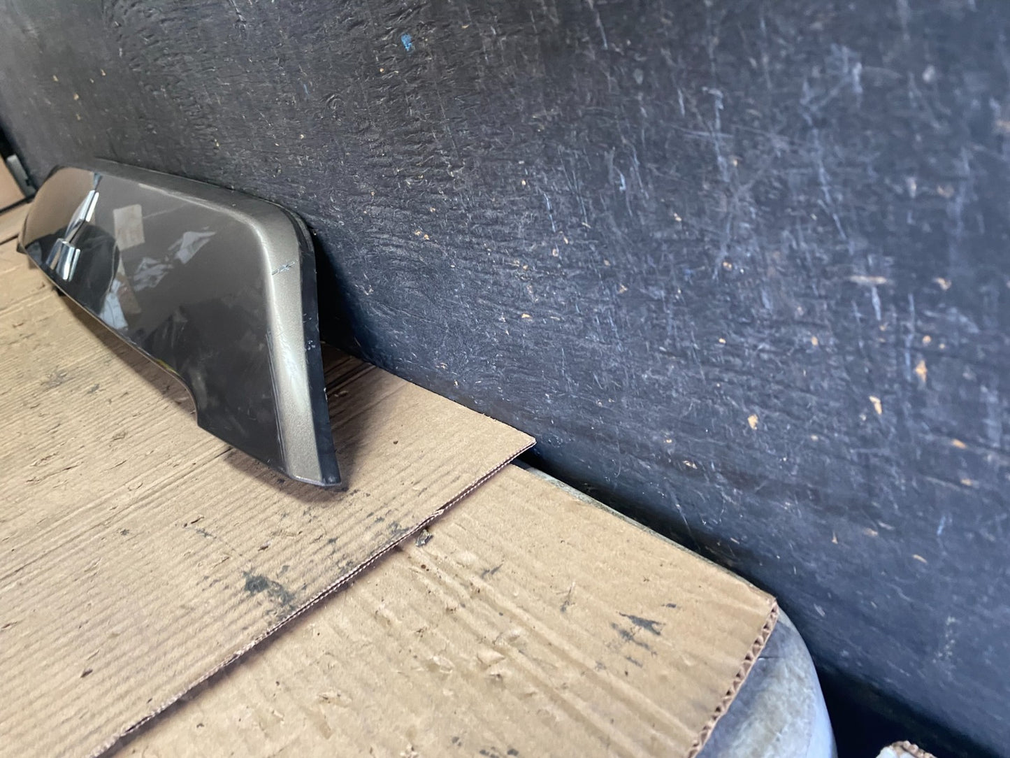 2007 to 2013 Mitsubishi Outlander Rear Hatch Tailgate Trim Molding P8792 DG1