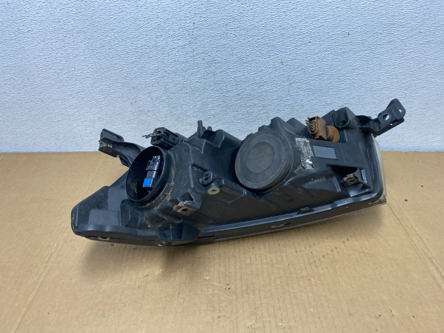 2006-2009 Lincoln MKZ Zephyr Right Passenger Headlight Halogen AD0761 DW4