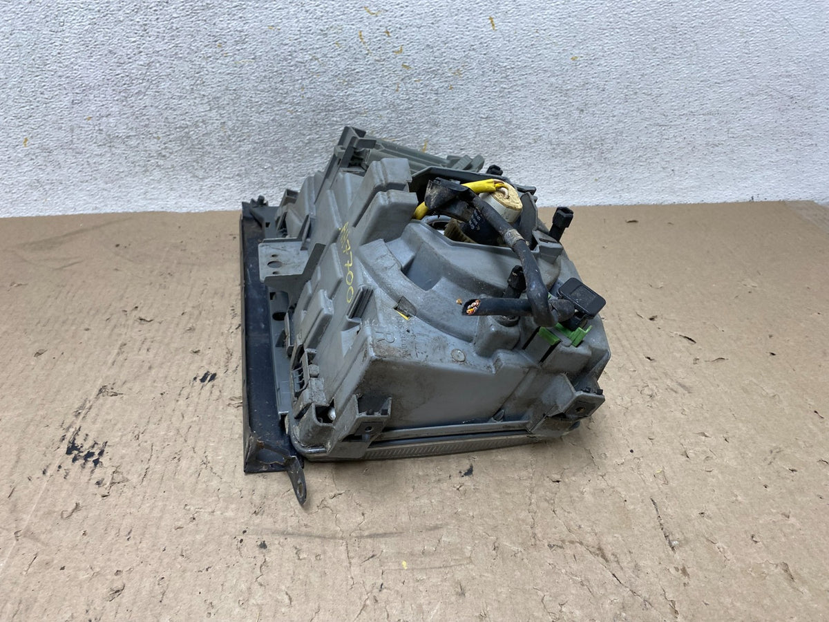 1986-1993 Mercedes Benz w124 300 300d 300e Right Side Headlight AH7700 PS6