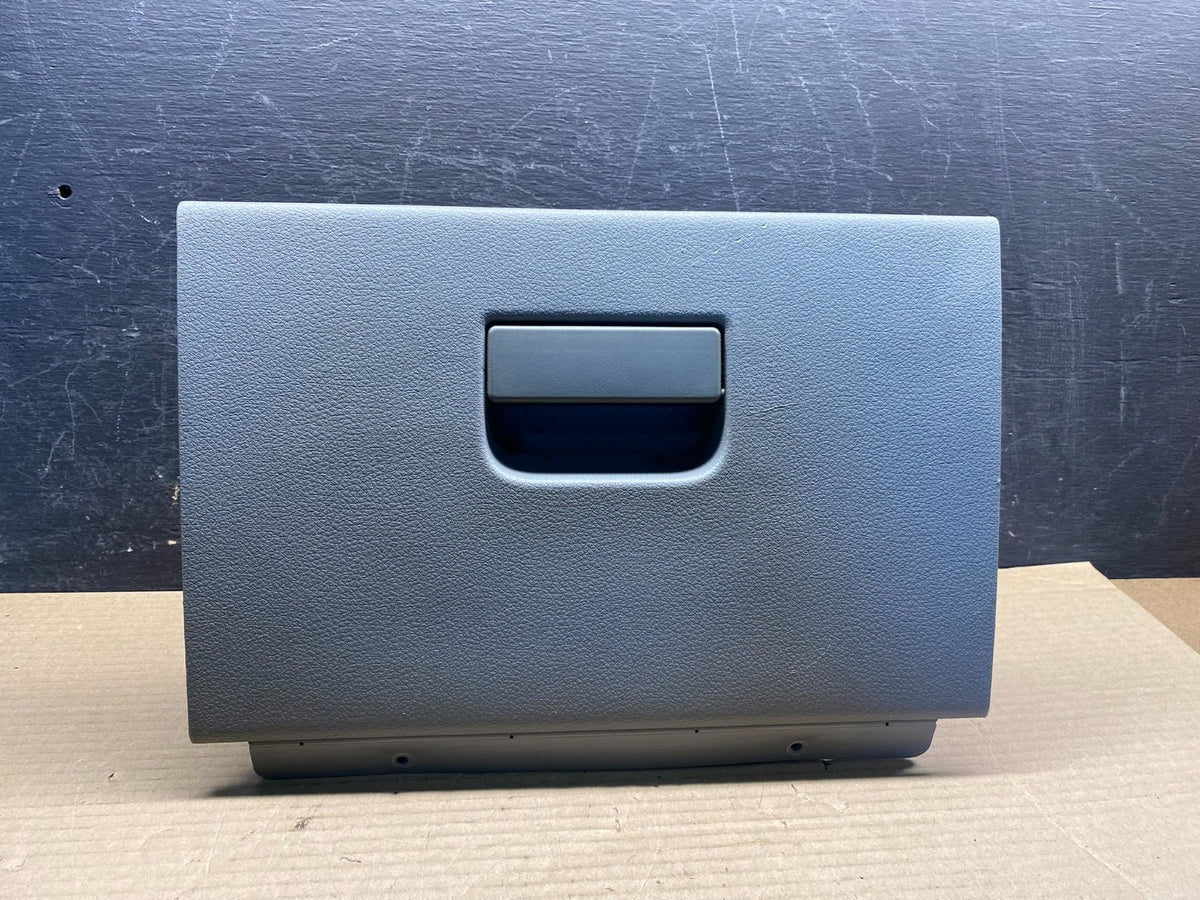 2004 to 2008 Ford F-150 Glove Box Compartment ah9727 DG0