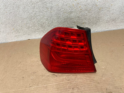 2009 2010 BMW 328i 3 Series Left Driver LH Side Tail Light AH9465 LK0