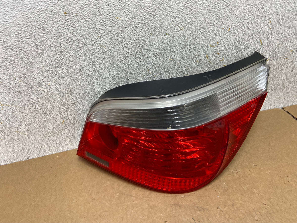 2004 - 2007 BMW 5 Series E60 Right Passenger RH Side Tail Light AI3274 LK0