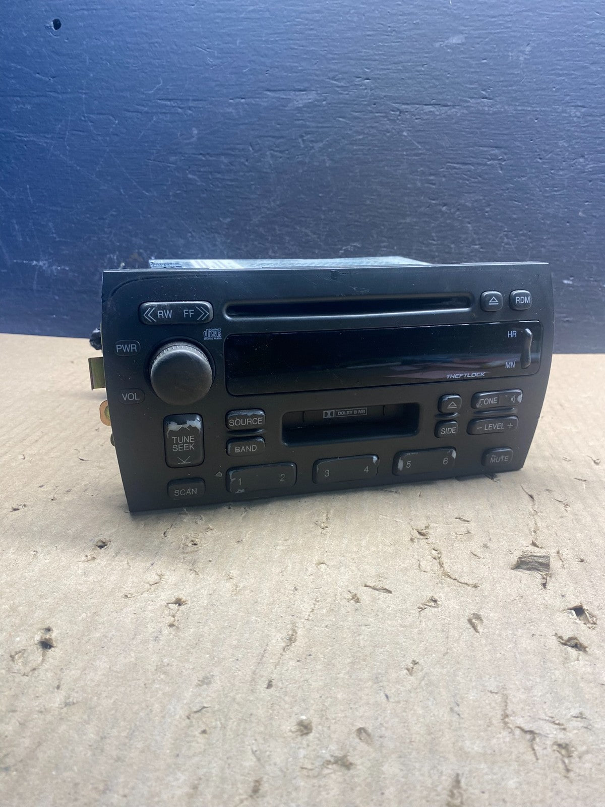 2000-2001 Cadillac Deville AM FM Cassette Radio Stereo CD Player AC8964 DG0