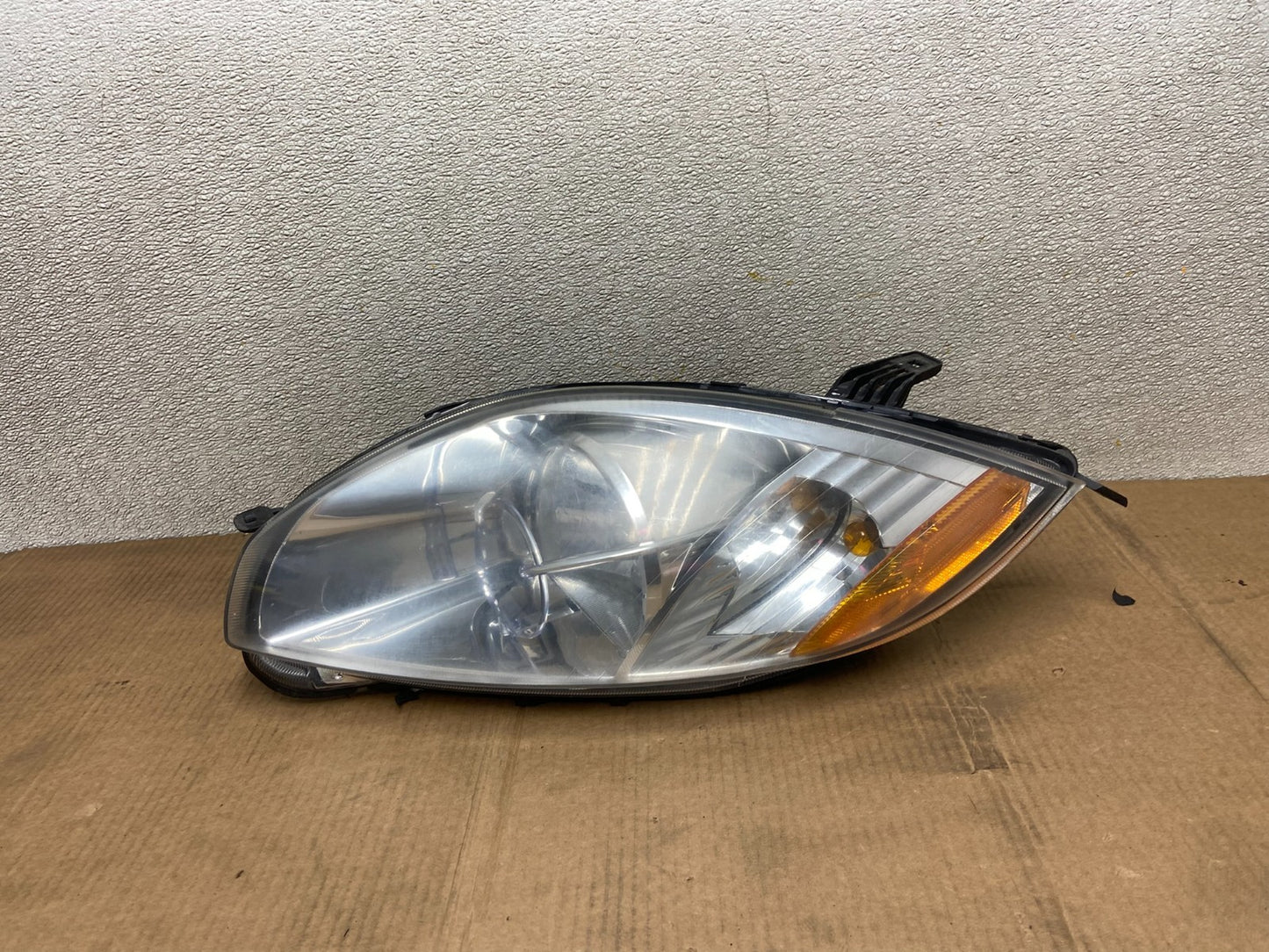 2006-2007 Mitsubishi Eclipse Left Driver LH Side Halogen Headlight AA5283 DW0