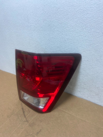2007 to 2010 Jeep Grand Cherokee Right Passenger Tail Light AD6015 DW1