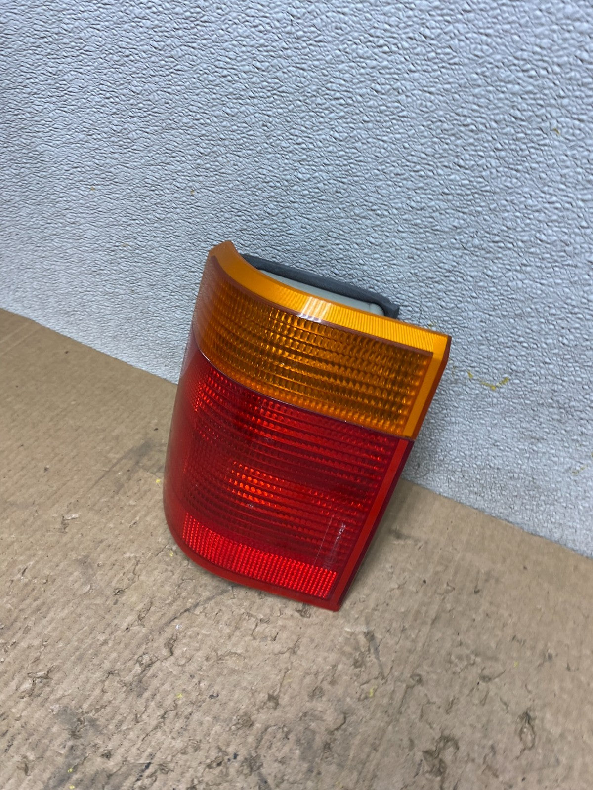 1995 to 1999 Range Rover P38 Left Driver LH Side Tail Light Oem W7715 DG1