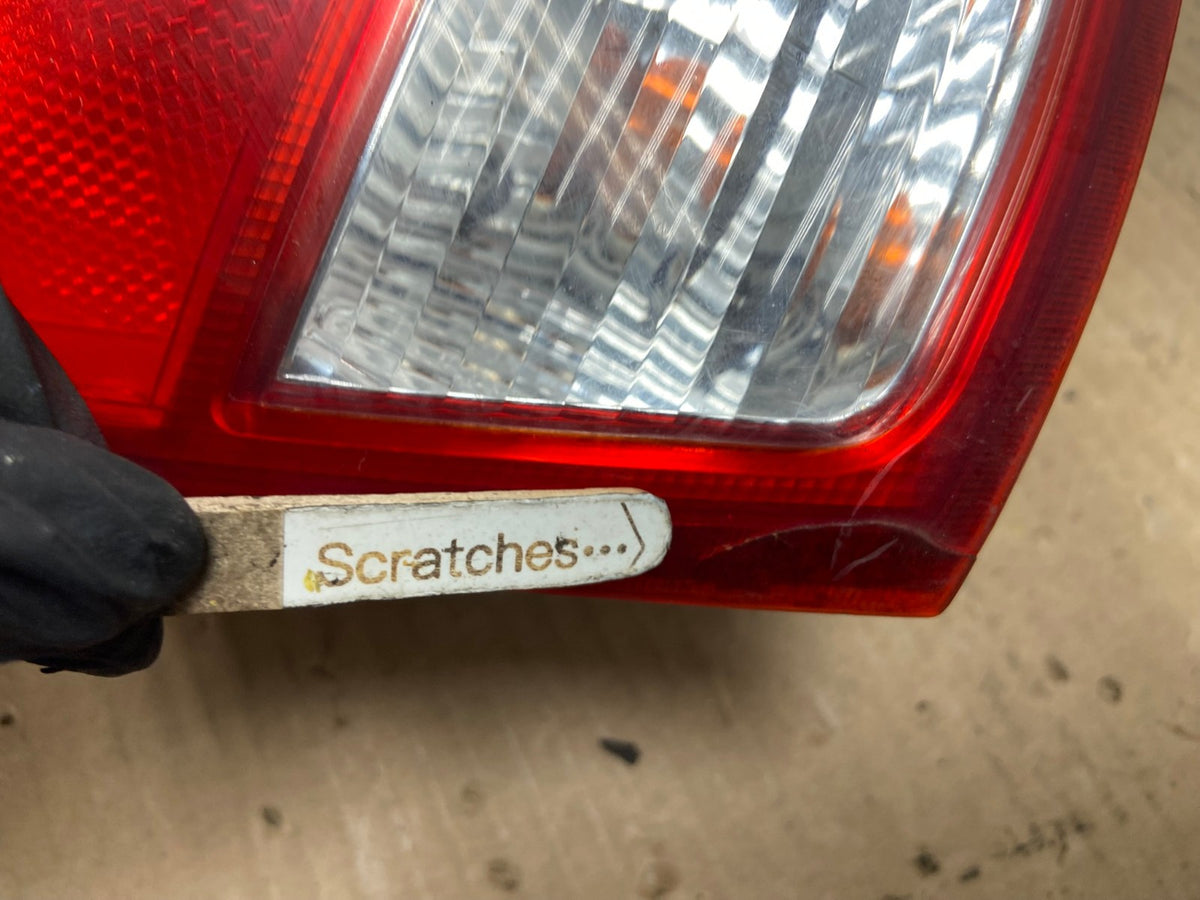 2001-2003 Sedan Hyundai Elantra Left Driver Lh Side Tail Light AH5939 LK3