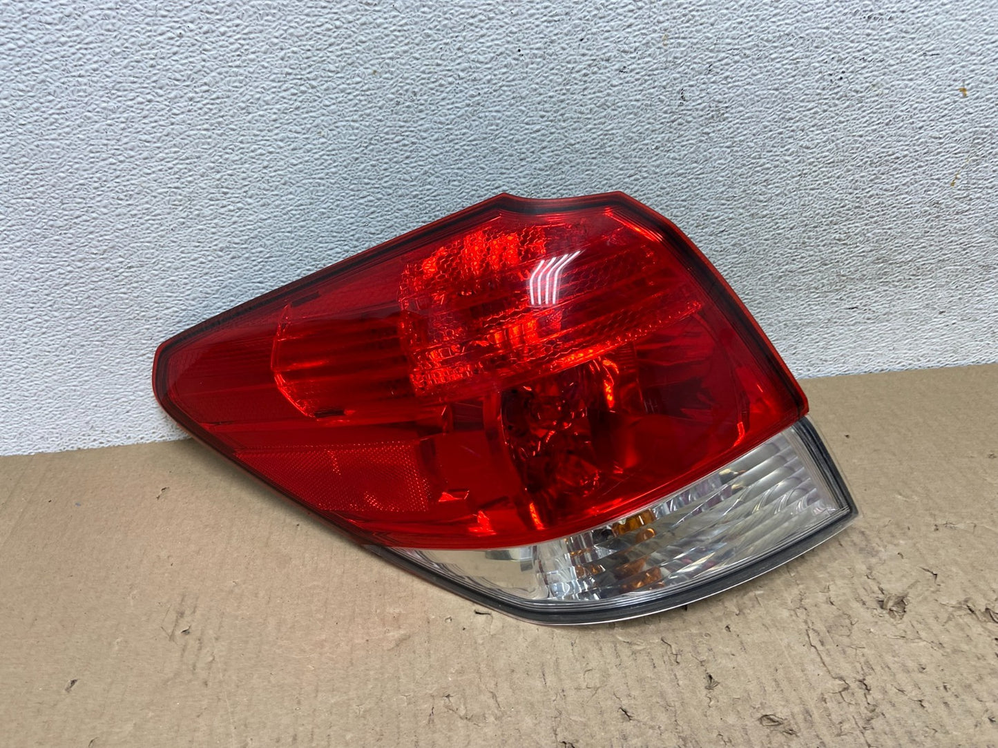 2010-2014 Subaru Outback Wagon Left Driver Lh Side Tail Light AF2887 LK0