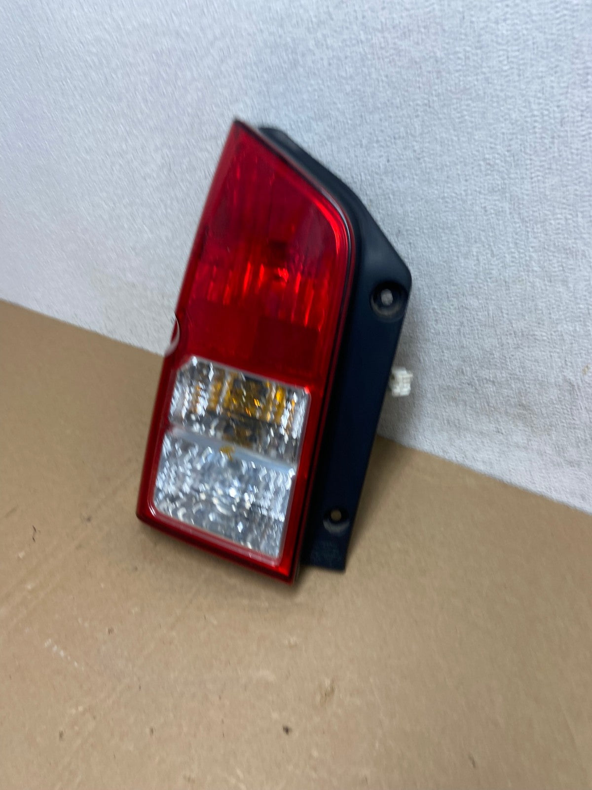 2005 to 2012 Nissan Pathfinder Tail light Left Driver Lh Side AG0511 LK1