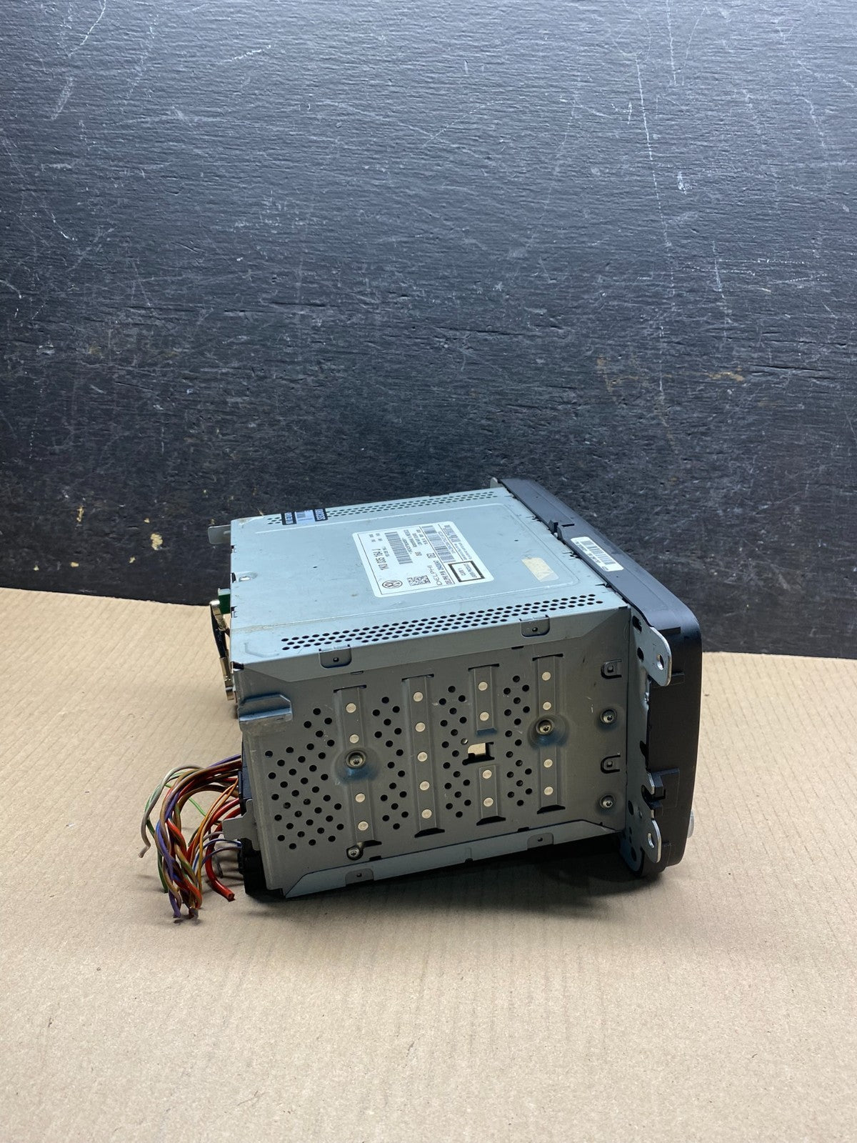 2015 2016 2017 Volkswagen Jetta Radio CD Player AM/FM AI7107 DG3