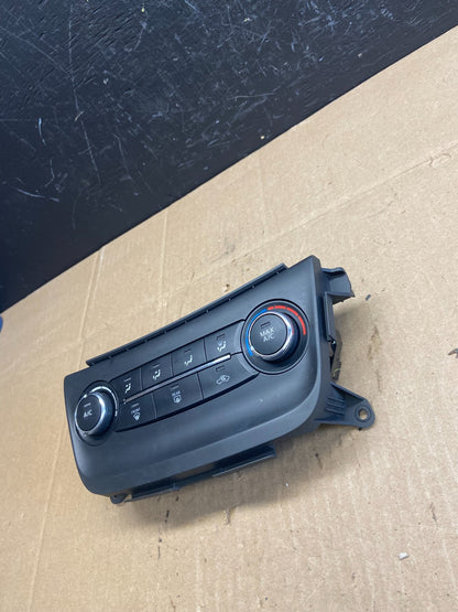 2015-2017 Nissan Sentra Climate Control Unit Heater Ac Temperature AB9307 DG2